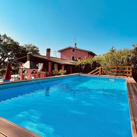 Desiderio With Pool In Villa