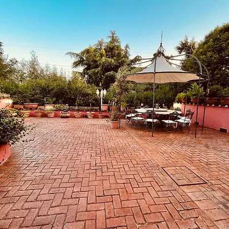 Desiderio With Pool In Villa