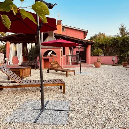 Desiderio With Pool In *